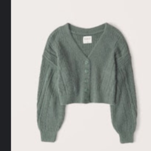 Abercrombie Eyelash Cropped Cardigan 